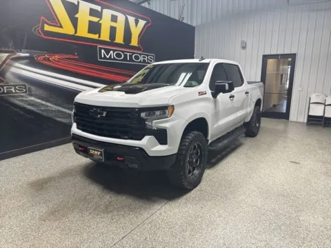 White 2022 Chevrolet Silverado 1500 LT Trail Boss for sale in Mayfield, KY