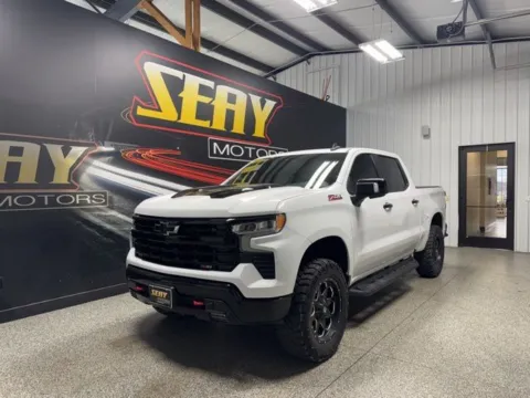 White 2022 Chevrolet Silverado 1500 LT Trail Boss for sale in Mayfield, KY