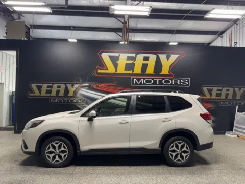 Photos of 2022 Subaru Forester Premium for sale in Mayfield, KY at Seay Motors