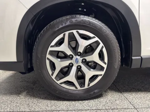 More photos of 2022 Subaru Forester Premium at Seay Motors, KY