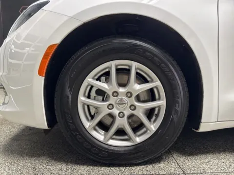 More photos of 2024 Chrysler Voyager LX at Seay Motors, KY