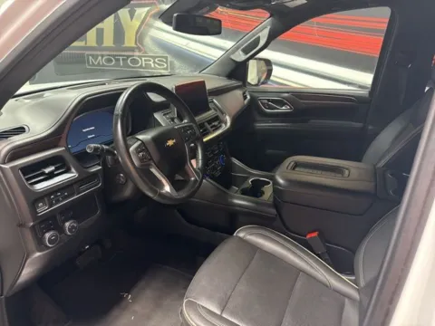 More photos of 2023 Chevrolet Suburban Premier at Seay Motors, KY