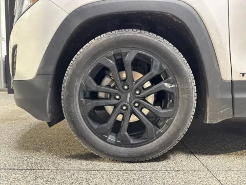 More photos of 2020 GMC Terrain SLE at Seay Motors, KY