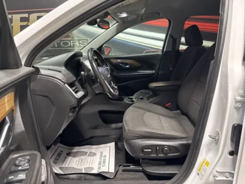 More photos of 2020 GMC Terrain SLE at Seay Motors, KY