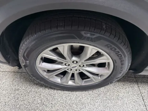 More photos of 2023 Ford Explorer Limited at Seay Motors, KY