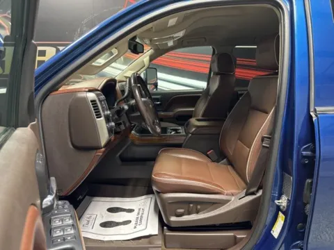 More photos of 2016 Chevrolet Silverado 3500HD High Country at Seay Motors, KY