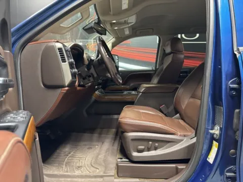 More photos of 2016 Chevrolet Silverado 3500HD High Country at Seay Motors, KY