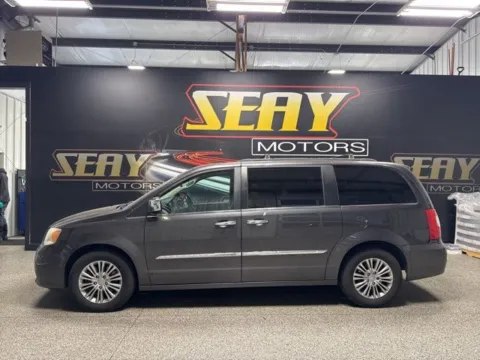 Photos of 2015 Chrysler Town & Country Touring-L for sale in Mayfield, KY at Seay Motors