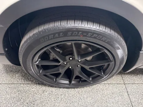 More photos of 2018 Honda CR-V Touring at Seay Motors, KY