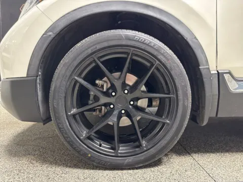 Another view of 2018 Honda CR-V Touring for sale in Mayfield, KY at Seay Motors