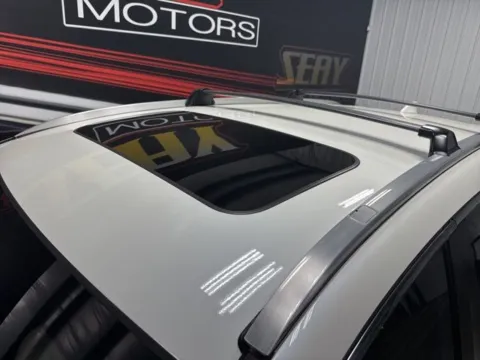 More photos of 2018 Honda CR-V Touring at Seay Motors, KY