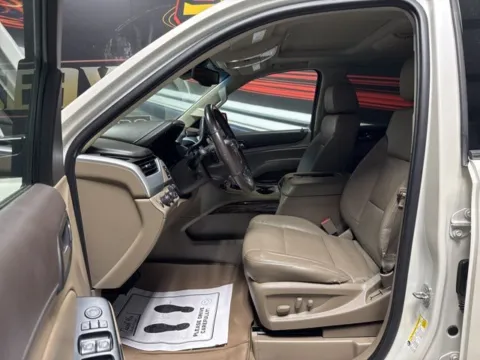 More photos of 2015 GMC Yukon SLT at Seay Motors, KY