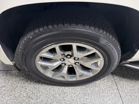 Another view of 2015 GMC Yukon SLT for sale in Mayfield, KY at Seay Motors