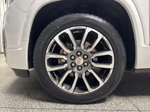 More photos of 2020 GMC Acadia Denali at Seay Motors, KY