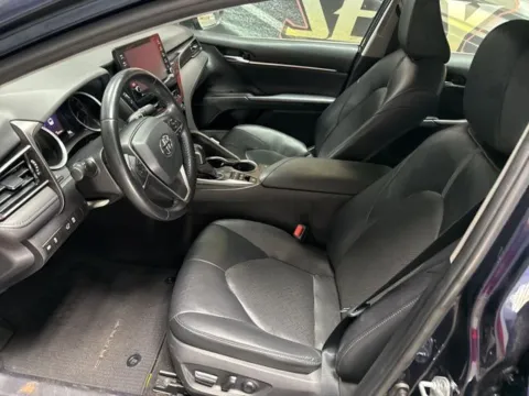 More photos of 2021 Toyota Camry Hybrid XLE at Seay Motors, KY