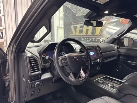 More photos of 2020 Ford Expedition Max Limited at Seay Motors, KY