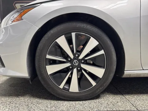 Another view of 2020 Nissan Altima 2.5 SL for sale in Mayfield, KY at Seay Motors