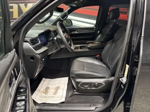 More photos of 2024 Jeep Wagoneer L Series II at Seay Motors, KY