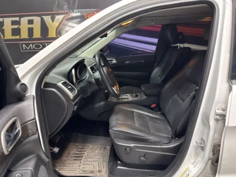 More photos of 2013 Jeep Grand Cherokee Laredo at Seay Motors, KY