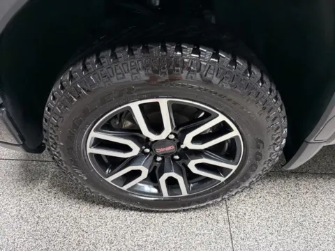 More photos of 2023 GMC Sierra 1500 AT4 at Seay Motors, KY