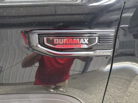 More photos of 2023 GMC Sierra 1500 AT4 at Seay Motors, KY