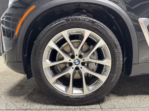 More photos of 2024 BMW X5 xDrive40i at Seay Motors, KY