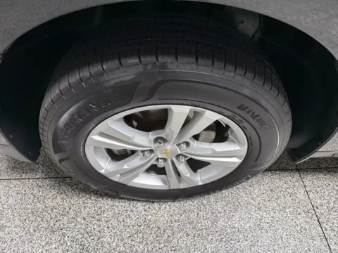 More photos of 2013 Chevrolet Equinox LT at Seay Motors, KY