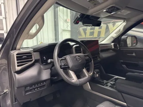 More photos of 2023 Toyota Tundra Hybrid Limited at Seay Motors, KY
