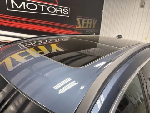 More photos of 2022 Volvo XC60 B5 Momentum at Seay Motors, KY