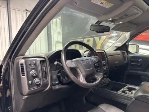 More photos of 2017 GMC Sierra 1500 SLT at Seay Motors, KY