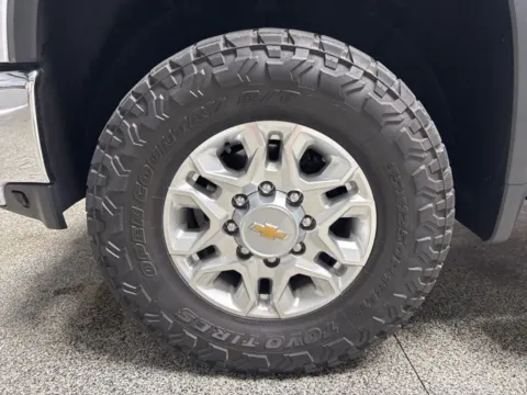 More photos of 2023 Chevrolet Silverado 3500HD Work Truck at Seay Motors, KY