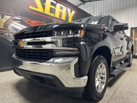 Photos of 2020 Chevrolet Silverado 1500 LT for sale in Mayfield, KY at Seay Motors