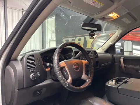 More photos of 2013 GMC Sierra 2500HD SLE at Seay Motors, KY