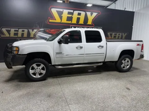 Photos of 2013 GMC Sierra 2500HD SLE for sale in Mayfield, KY at Seay Motors