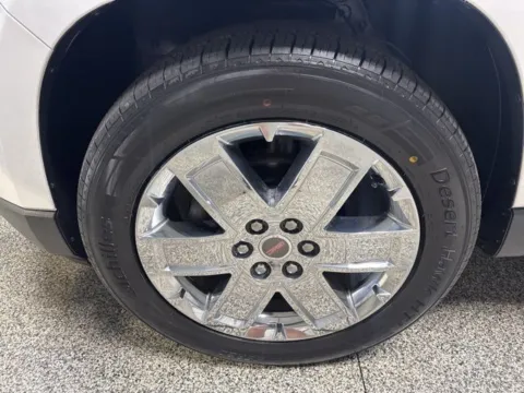 More photos of 2017 GMC Acadia Limited at Seay Motors, KY