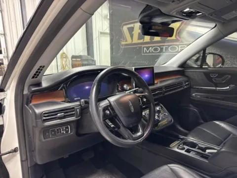 More photos of 2022 Lincoln Corsair Reserve at Seay Motors, KY