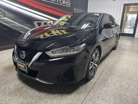 Photos of 2020 Nissan Maxima 3.5 SL for sale in Mayfield, KY at Seay Motors