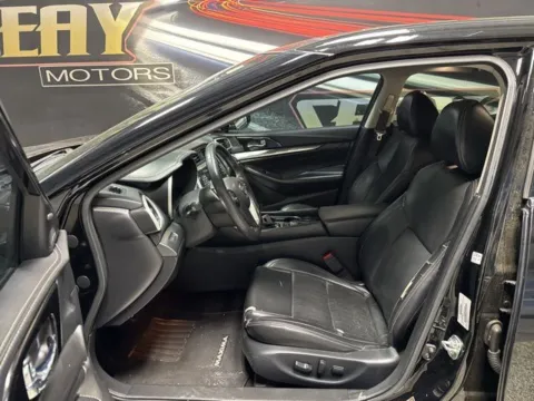 More photos of 2020 Nissan Maxima 3.5 SL at Seay Motors, KY