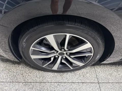 More photos of 2020 Nissan Maxima 3.5 SL at Seay Motors, KY