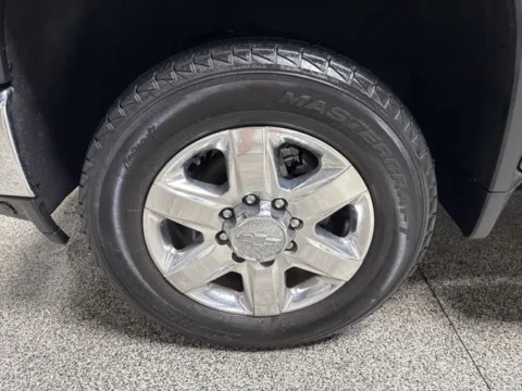 More photos of 2020 Chevrolet Silverado 2500HD LTZ at Seay Motors, KY