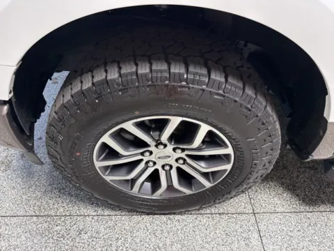 More photos of 2021 Ford F-150 Lariat at Seay Motors, KY