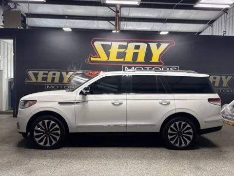 Photos of 2023 Lincoln Navigator Reserve for sale in Mayfield, KY at Seay Motors