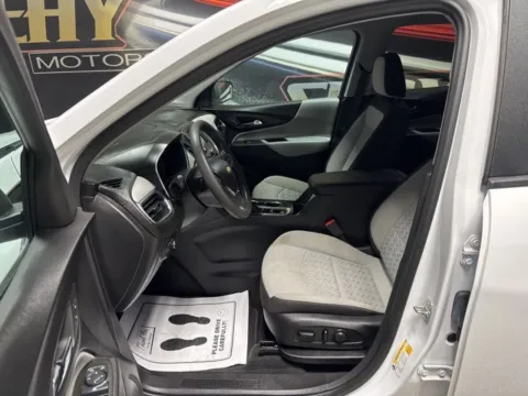More photos of 2023 Chevrolet Equinox LS at Seay Motors, KY
