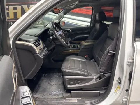 More photos of 2017 GMC Yukon XL Denali at Seay Motors, KY