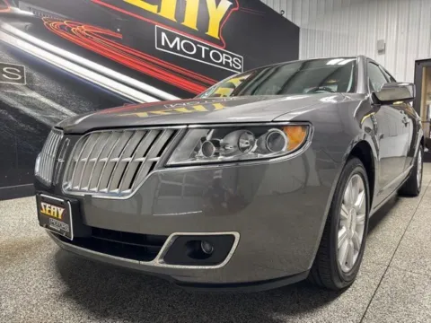 Photos of 2010 Lincoln MKZ for sale in Mayfield, KY at Seay Motors