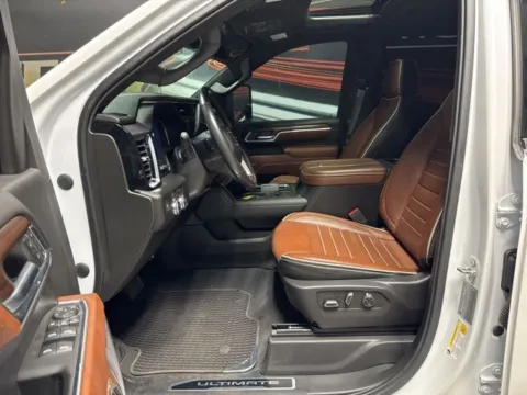 More photos of 2024 GMC Sierra 3500HD Denali Ultimate at Seay Motors, KY