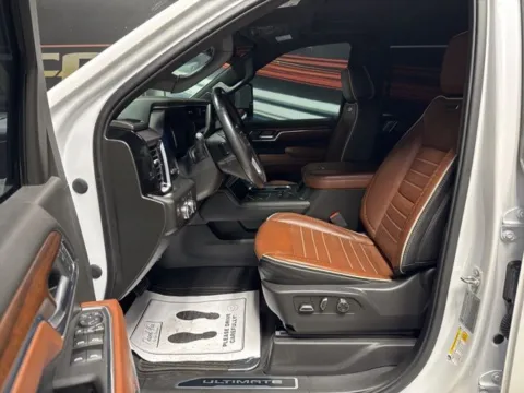 More photos of 2024 GMC Sierra 3500HD Denali Ultimate at Seay Motors, KY