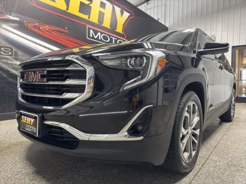 Photos of 2020 GMC Terrain SLT for sale in Mayfield, KY at Seay Motors