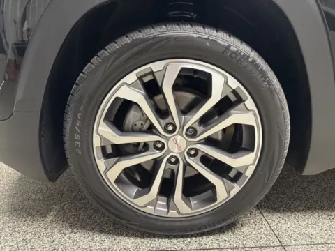 More photos of 2020 GMC Terrain SLT at Seay Motors, KY