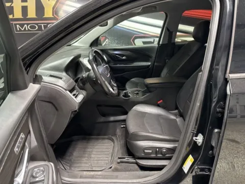 More photos of 2020 GMC Terrain SLT at Seay Motors, KY
